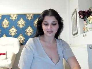MajesticSinn live cam preview