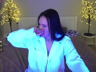 nikkigoldside