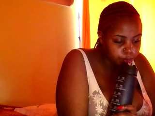 sauccyspoilage Live Webcam on CamSoda
