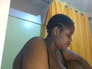 sauccyspoilage Live Webcam on CamSoda