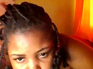 sauccyspoilage Live Webcam on CamSoda