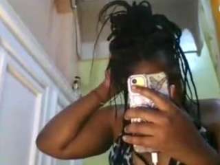 sauccyspoilage's CamSoda show and profile