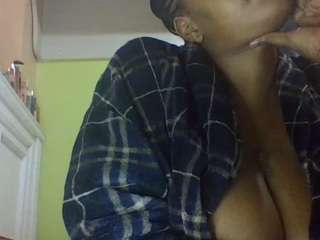 sauccyspoilage live webcam show