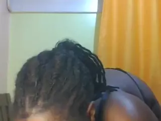 sauccyspoilage's Live Sex Cam Show