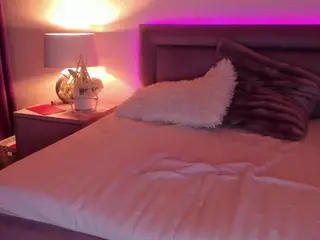 ArtemisKiss's Live Sex Cam Show