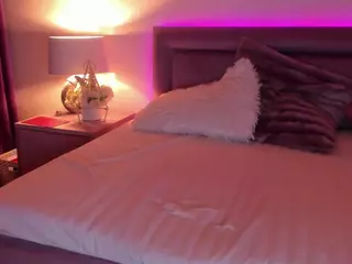 ArtemisKiss's Live Sex Cam Show