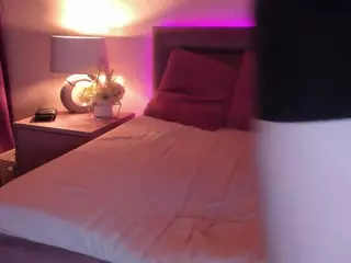 ArtemisKiss's Live Sex Cam Show
