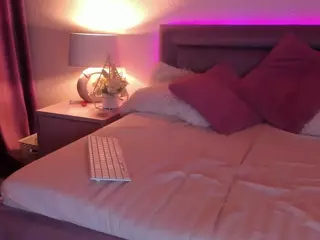 ArtemisKiss's Live Sex Cam Show