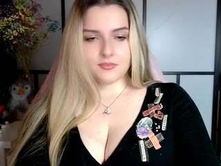 britneyamore from camsoda