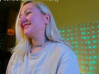 debbie-taylor's CamSoda show and profile