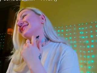 debbie-taylor's CamSoda show and profile