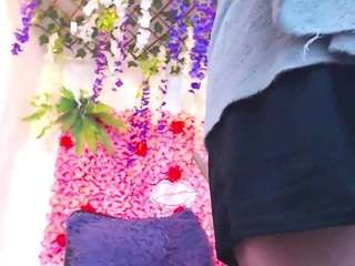 blondesquirt webcam model