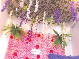 Live webcam model blondesquirt on Soda Cams