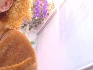 blondesquirt
