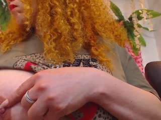 blondesquirt