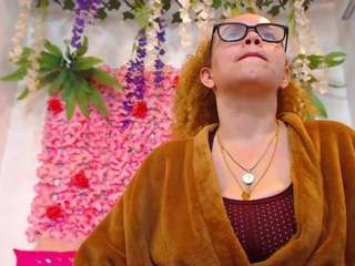 blondesquirt