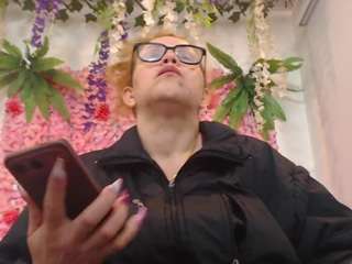 blondesquirt
