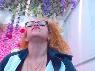 blondesquirt