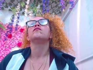 blondesquirt