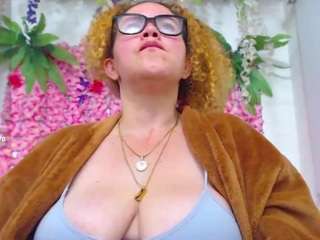 blondesquirt