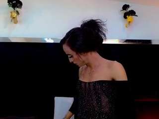 Valentina live cam preview