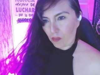 evelyn-mature19