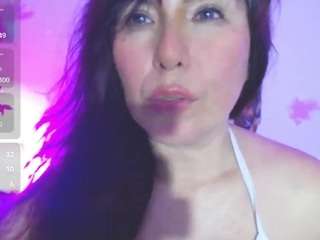 evelyn-mature19
