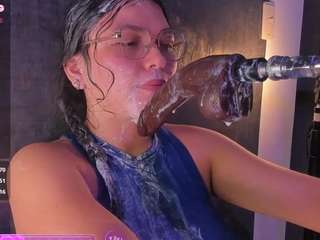 HoneyJenny live cam preview