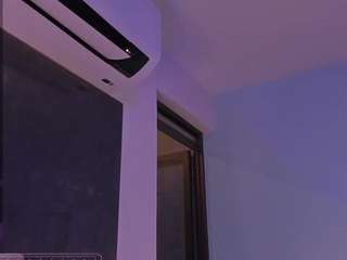 HoneyJenny live cam preview