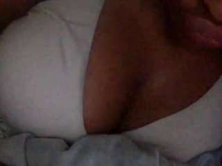 icedcoffeex, female webcam model,  years old, on live webcam