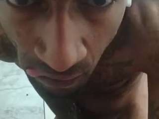 lickyouup-dwn
