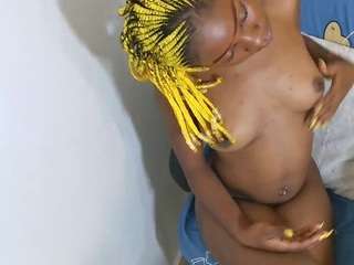 puffyshanti Live Webcam on CamSoda