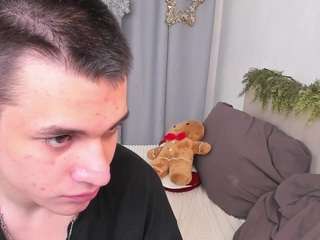 andrewclar Live Webcam on CamSoda