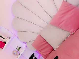 이 모델은 현재 라이브 중입니다. candyjoselyn