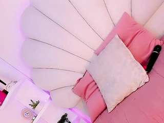 Model ini sedang live sekarang. candyjoselyn