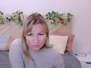 incredible-ariela webcam