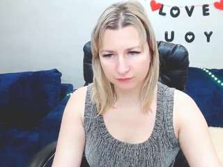 incredible-ariela webcam