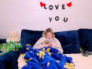 incredible-ariela's CamSoda show and profile