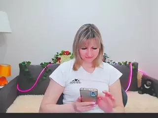 Incredible-Ariela's Live Sex Cam Show