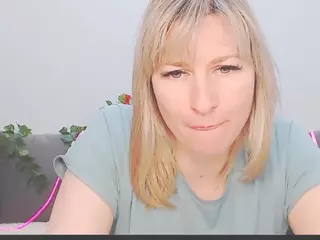 Incredible-Ariela's Live Sex Cam Show