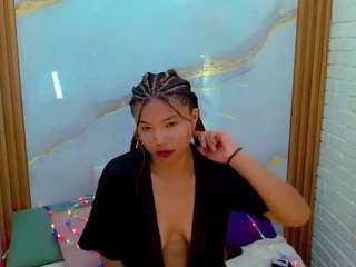 isalombardi Live Webcam on CamSoda