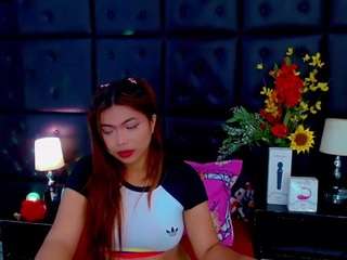 isalombardi live cam preview