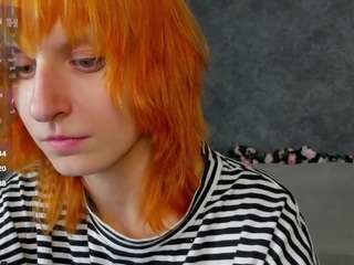 little-chips, female webcam model,  years old, on live webcam