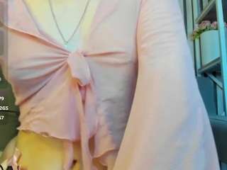 little-chips's CamSoda show and profile