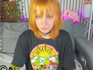 little-chips's CamSoda show and profile