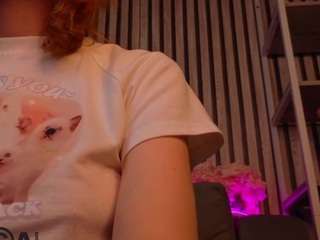 le modèle little-chips est en webcam porno dans un show sur le site camsoda, il possède les tags suivants: ahegao,skinny,anal,nude,oil,public,pussy,red hair,sexy,shaved pussy,solo,naked,spank,strip,striptease,student,tease,teen (18+),wet,young-adult