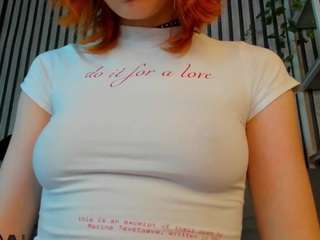 little-chips's CamSoda show and profile