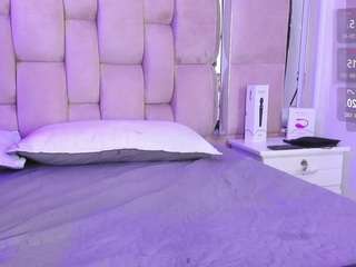  mia-devereaux chat room