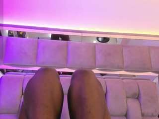 mia-devereaux webcam model