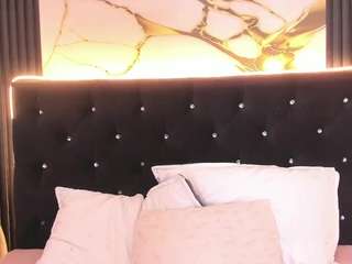 mia-devereaux webcam